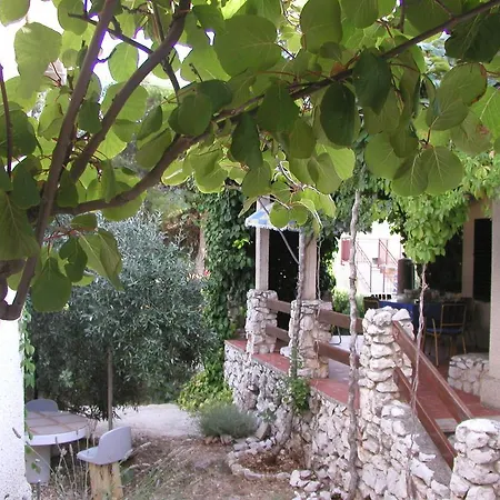 Apartment House Ticinovic Sevid